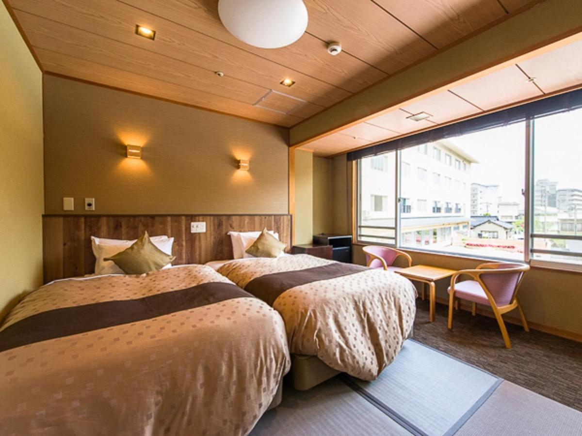 Livemax Resort Kaga Yamashiro Esterno foto